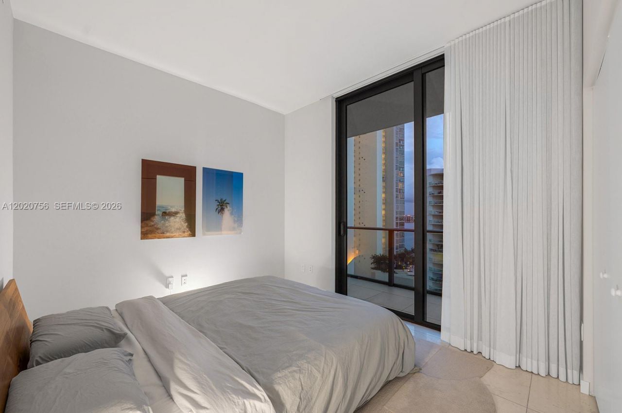 480 NE 31st St , Unit 1701, Miami, FL 33137 Photo