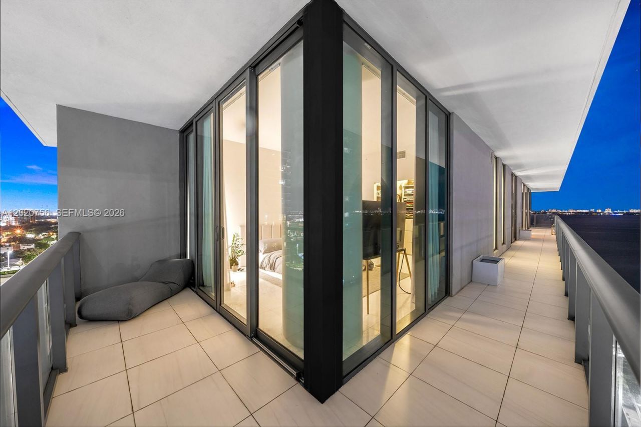 480 NE 31st St , Unit 1701, Miami, FL 33137 Photo