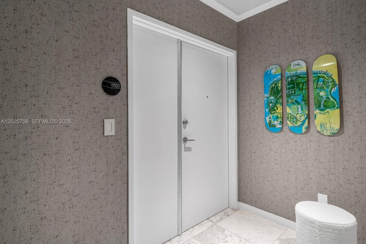 480 NE 31st St , Unit 1701, Miami, FL 33137 Photo