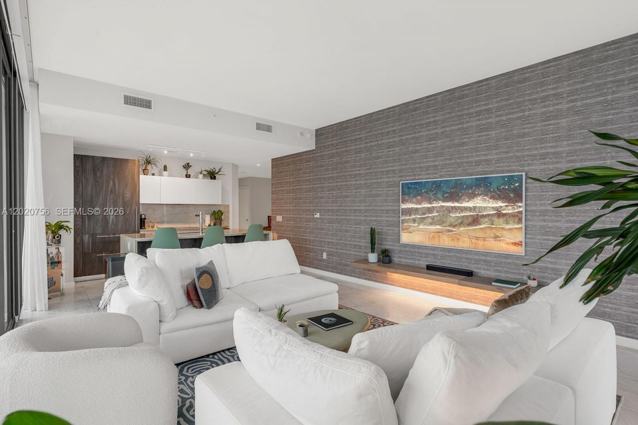 480 NE 31st St , Unit 1701, Miami, FL 33137 Photo