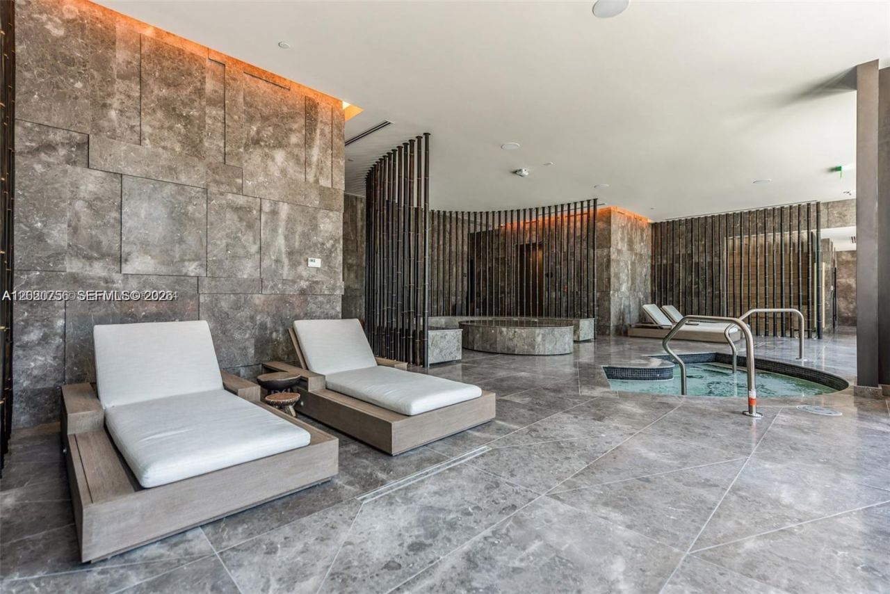 480 NE 31st St , Unit 1701, Miami, FL 33137 Photo