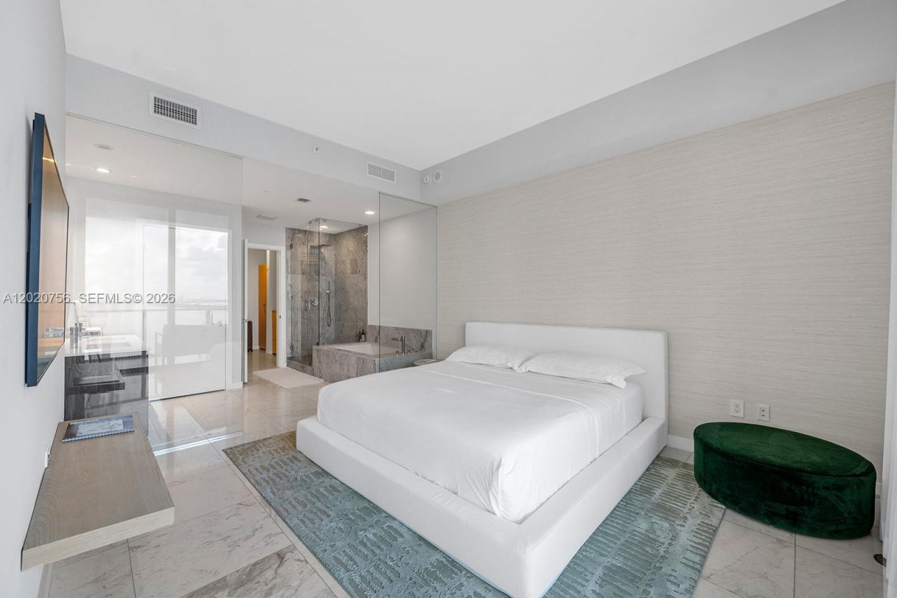 480 NE 31st St , Unit 1701, Miami, FL 33137 Photo