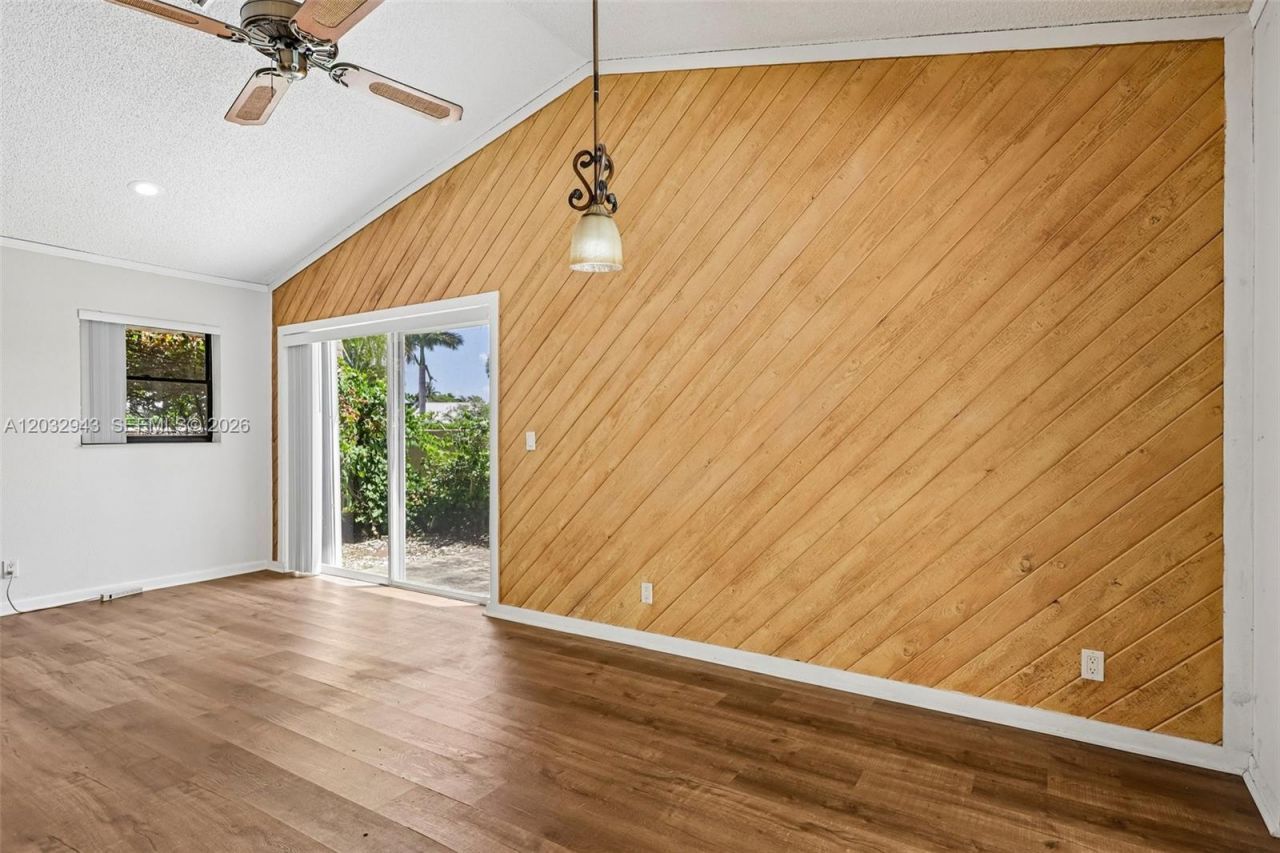 7160 NW 4th Ave, Boca Raton, FL 33487 Photo