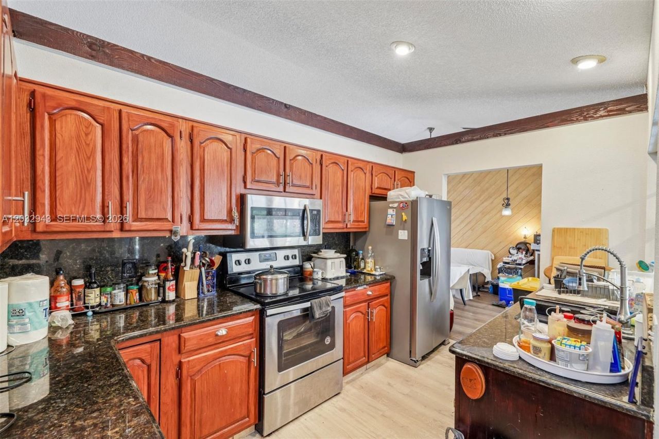 7160 NW 4th Ave , Boca Raton, FL 33487 Photo