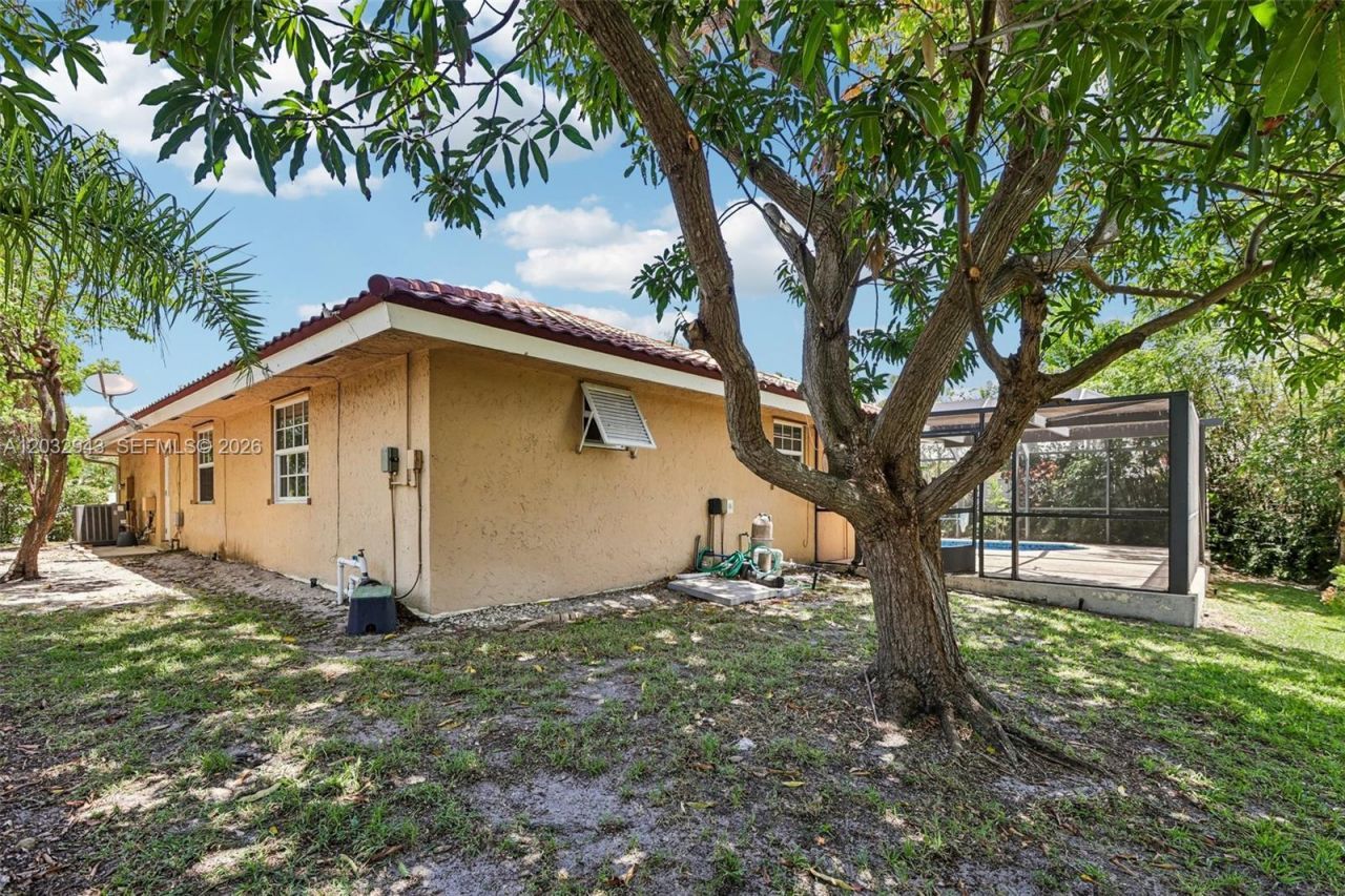 7160 NW 4th Ave, Boca Raton, FL 33487 Photo