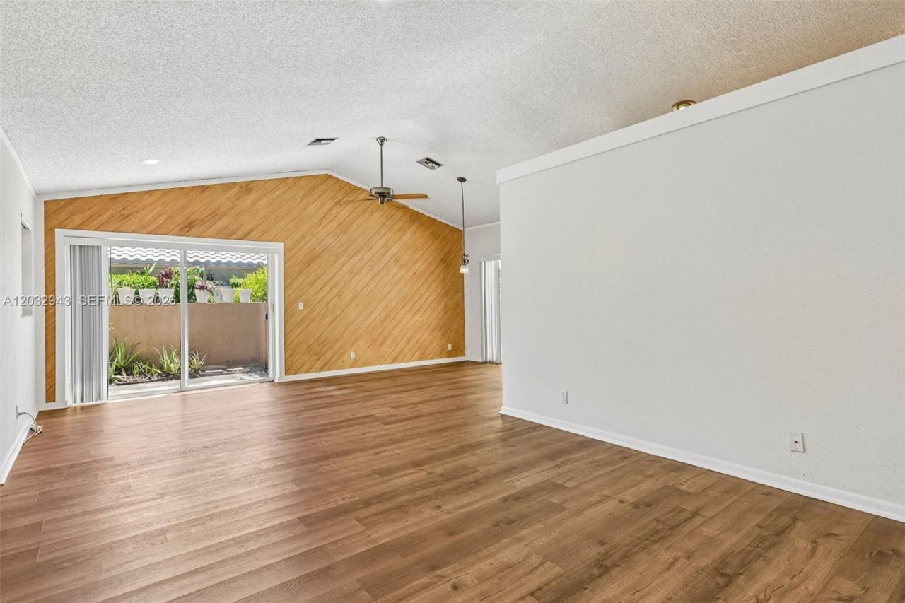 7160 NW 4th Ave, Boca Raton, FL 33487 Photo