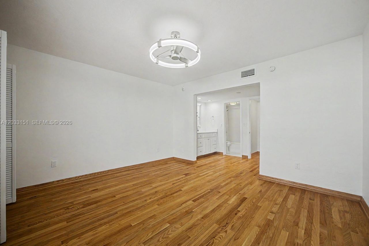 1205 Mariposa Ave , Unit 415, Coral Gables, FL 33146 Photo