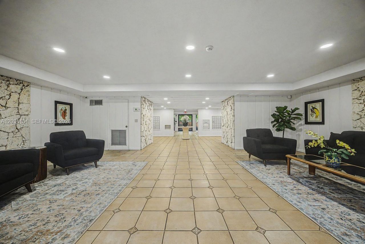 1205 Mariposa Ave , Unit 415, Coral Gables, FL 33146 Photo