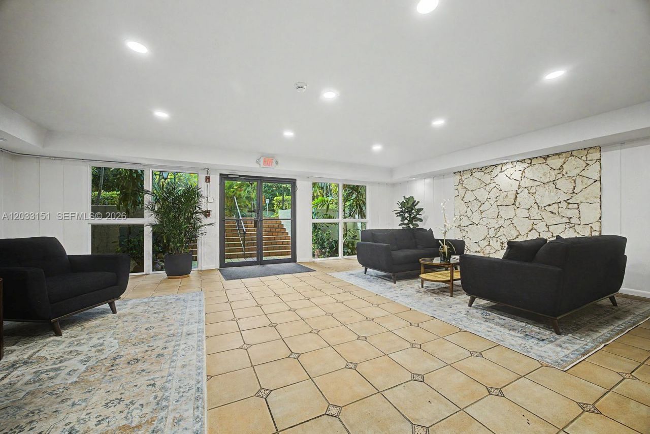 1205 Mariposa Ave , Unit 415, Coral Gables, FL 33146 Photo