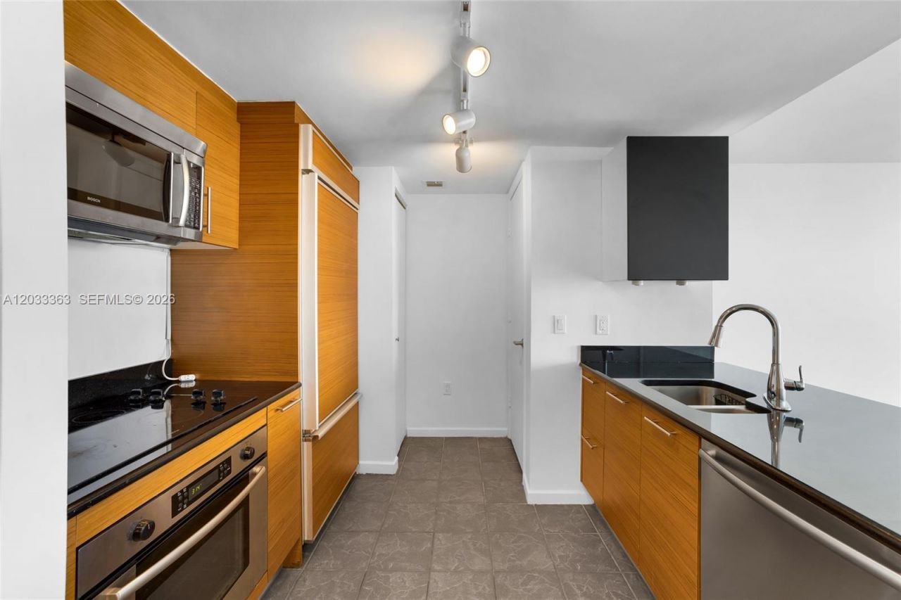 50 Biscayne Blvd , Unit 4307, Miami, FL 33132 Photo