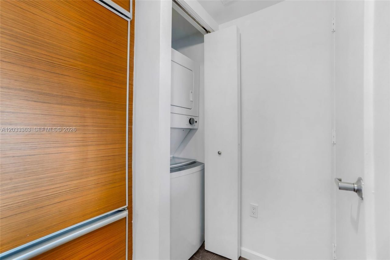 50 Biscayne Blvd , Unit 4307, Miami, FL 33132 Photo