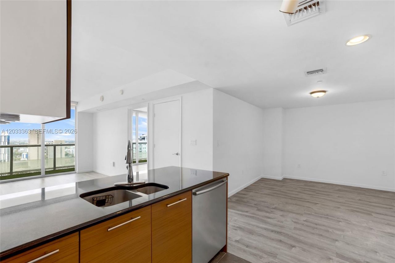 50 Biscayne Blvd , Unit 4307, Miami, FL 33132 Photo