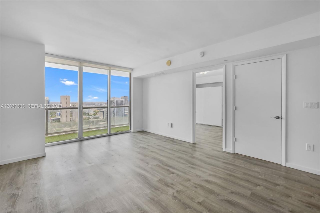 50 Biscayne Blvd , Unit 4307, Miami, FL 33132 Photo