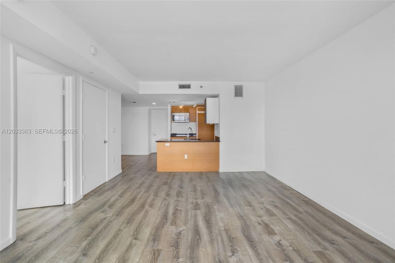 50 Biscayne Blvd , Unit 4307, Miami, FL 33132 Photo