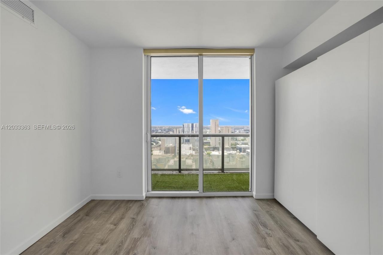 50 Biscayne Blvd , Unit 4307, Miami, FL 33132 Photo