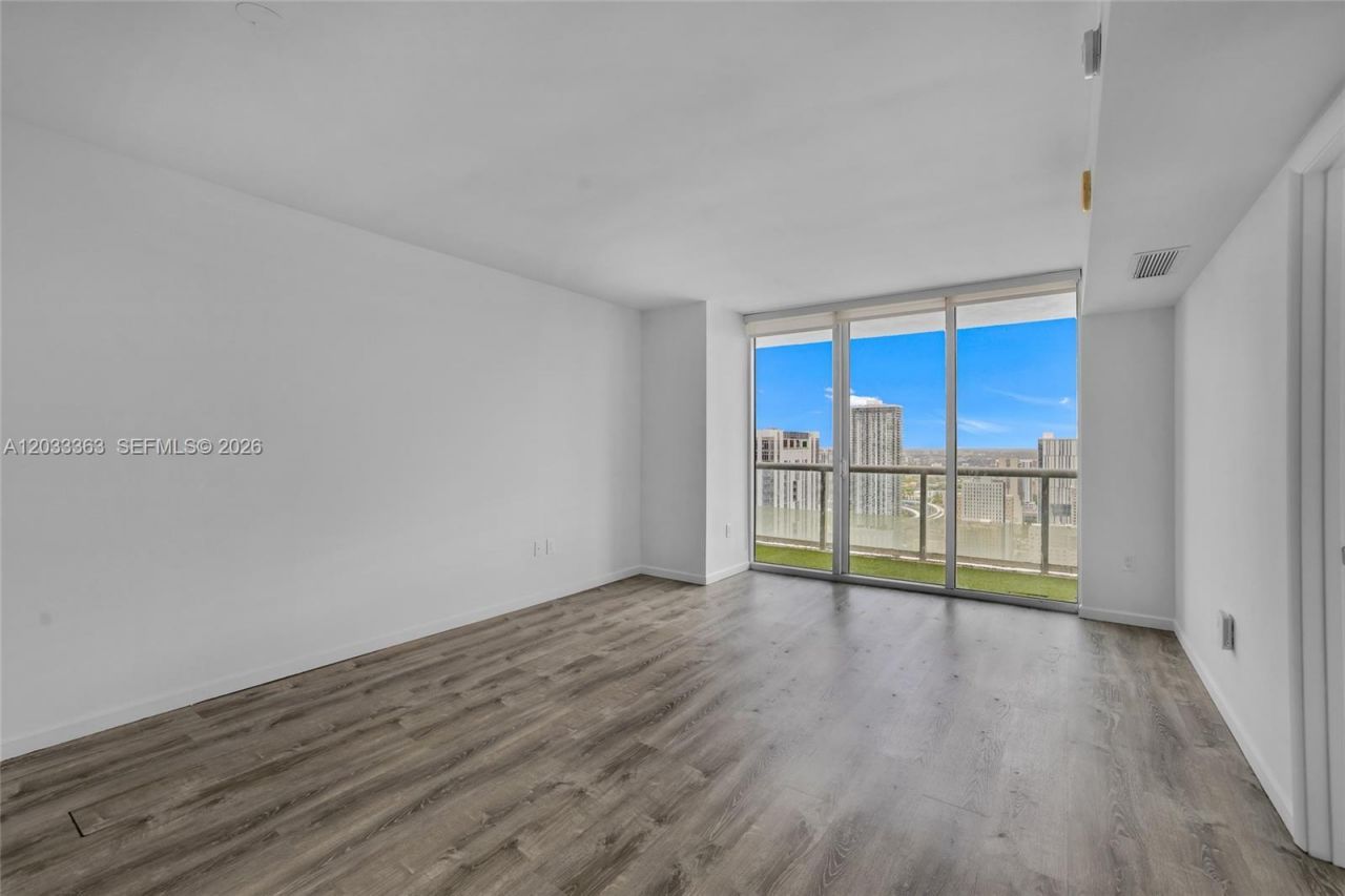 50 Biscayne Blvd , Unit 4307, Miami, FL 33132 Photo