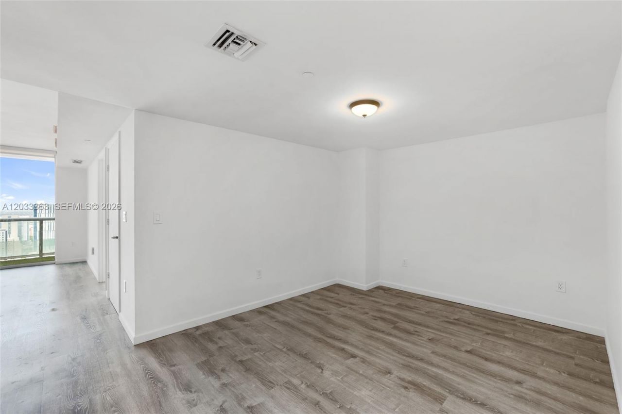 50 Biscayne Blvd , Unit 4307, Miami, FL 33132 Photo