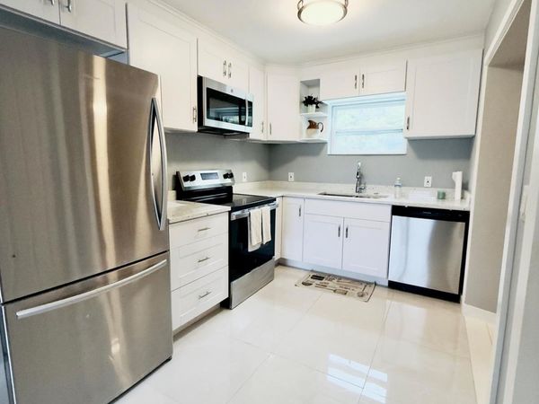 2533 NE 12th Terrace , Pompano Beach, FL 33064