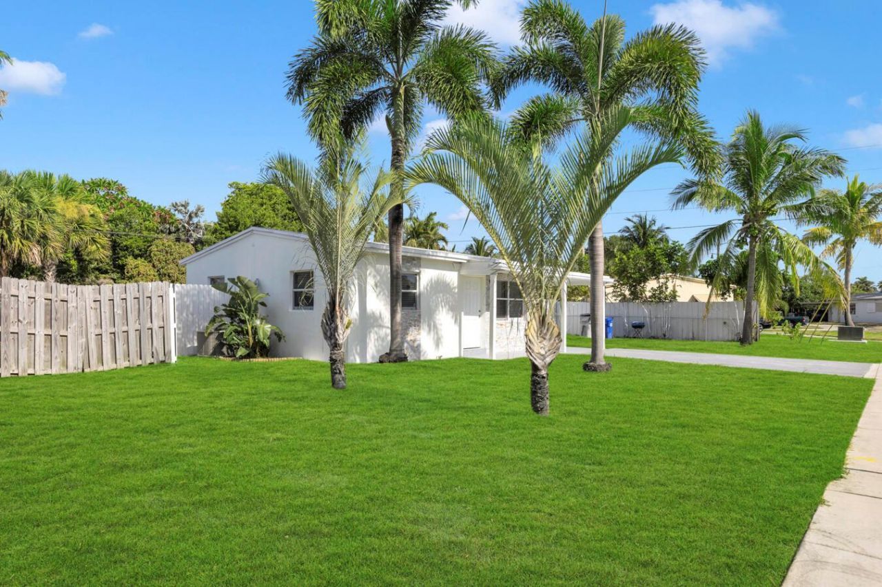 2533 NE 12th Terrace , Pompano Beach, FL 33064 Photo
