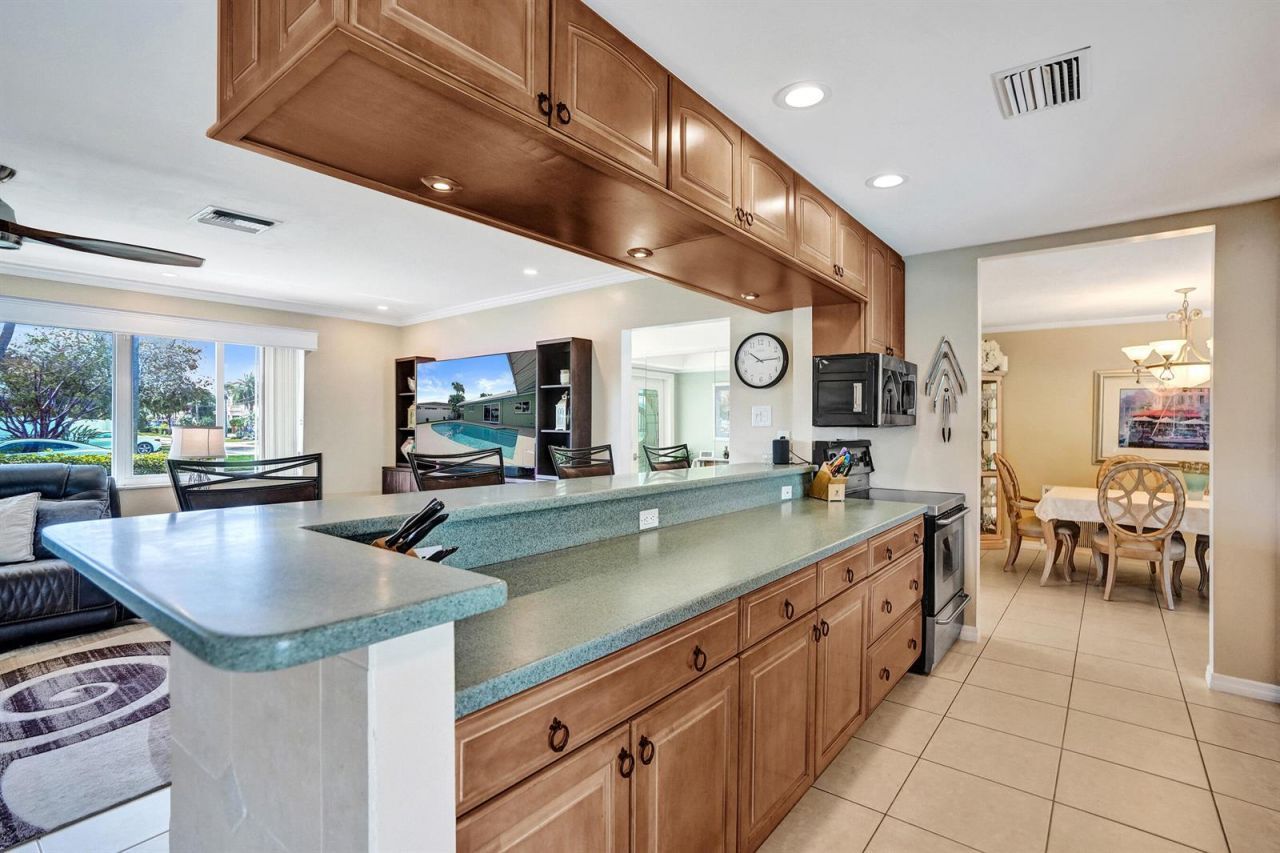 3001 NE 45th Street , Lighthouse Point, FL 33064 Photo