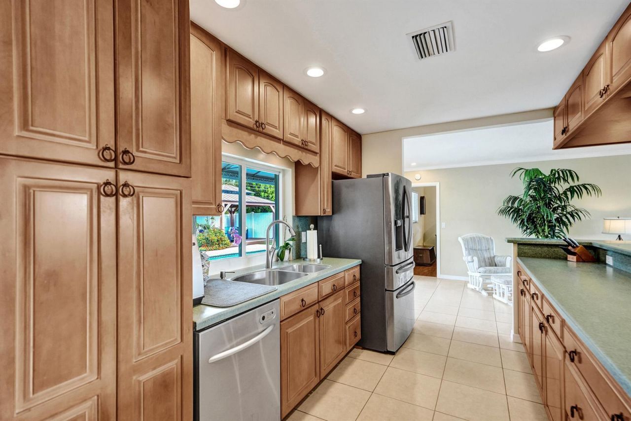 3001 NE 45th Street , Lighthouse Point, FL 33064 Photo