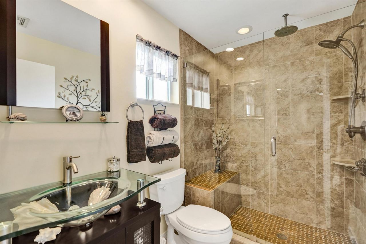 3001 NE 45th Street , Lighthouse Point, FL 33064 Photo
