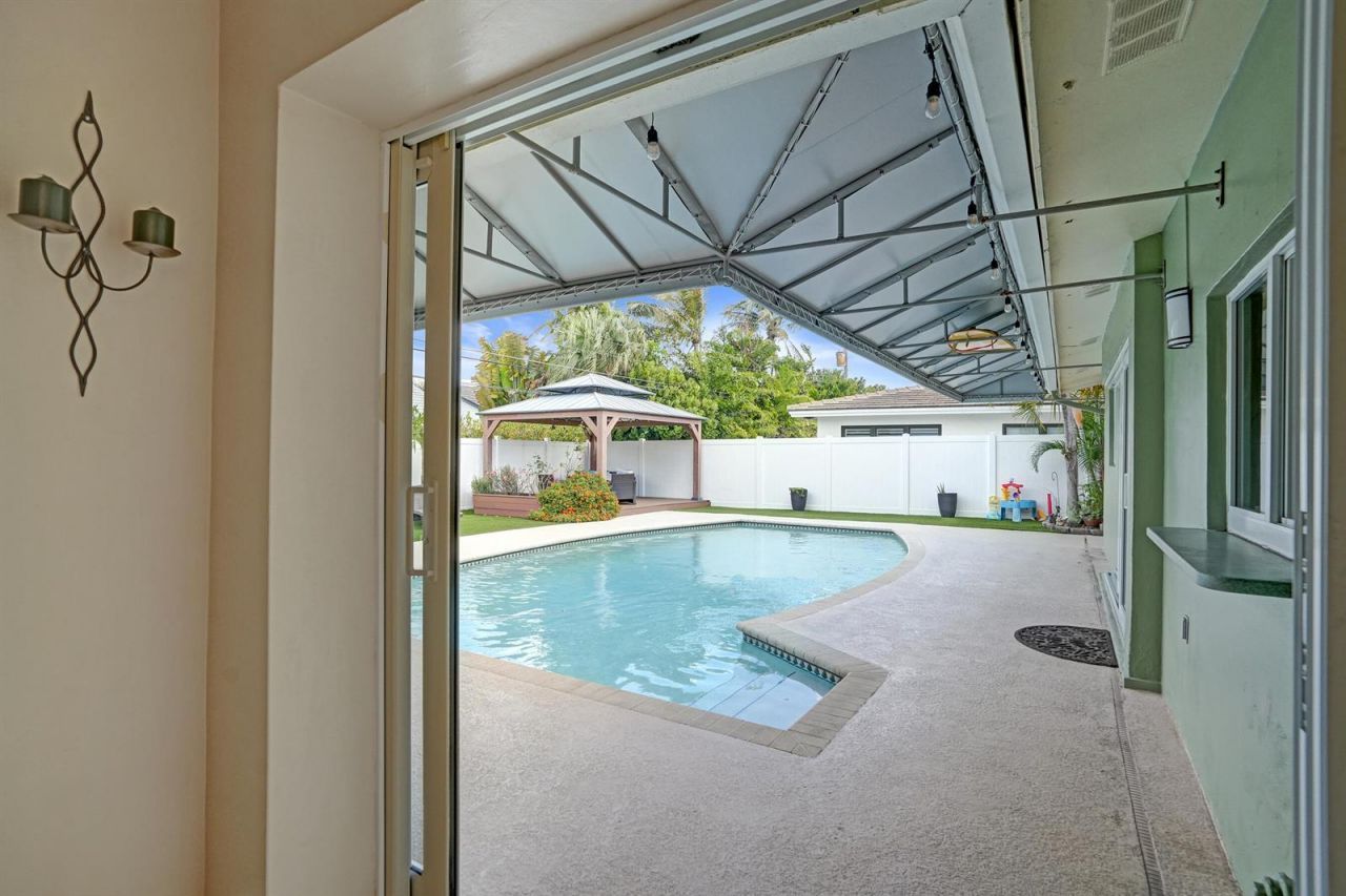 3001 NE 45th Street , Lighthouse Point, FL 33064 Photo