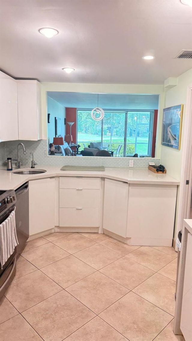 4031 N Cypress Drive , Unit 101, Pompano Beach, FL 33069 Photo