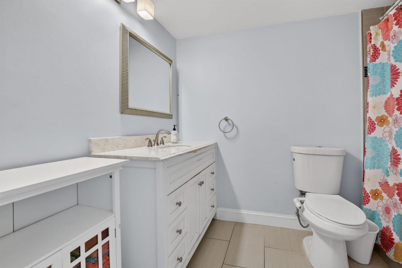 1690 NE 191st Street , Unit 408-1, Miami, FL 33179 Photo