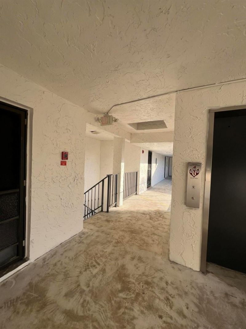 3330 Spanish Moss Terrace , Unit 406, Lauderhill, FL 33319 Photo