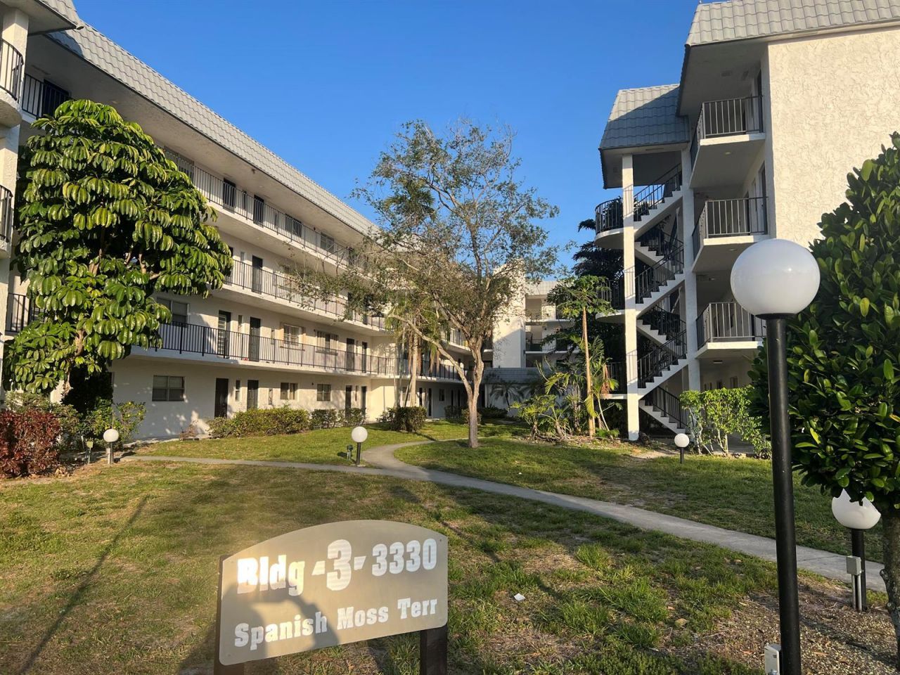 3330 Spanish Moss Terrace , Unit 406, Lauderhill, FL 33319 Photo