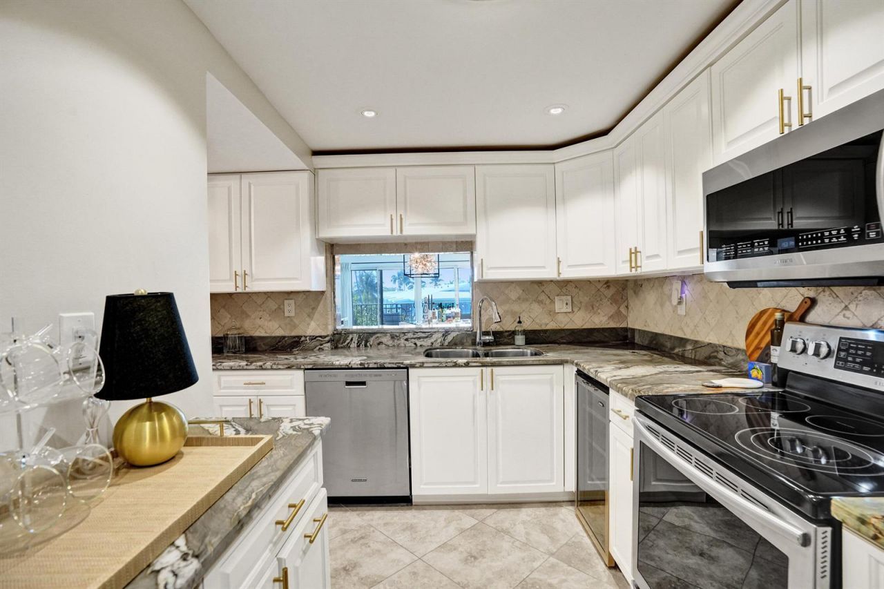 801 S Federal Highway , Unit 301, Pompano Beach, FL 33062 Photo