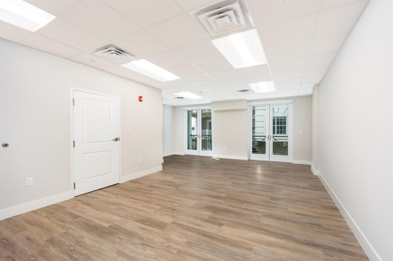 41 SW Seminole Street , Unit 211, Stuart, FL 34994 Photo