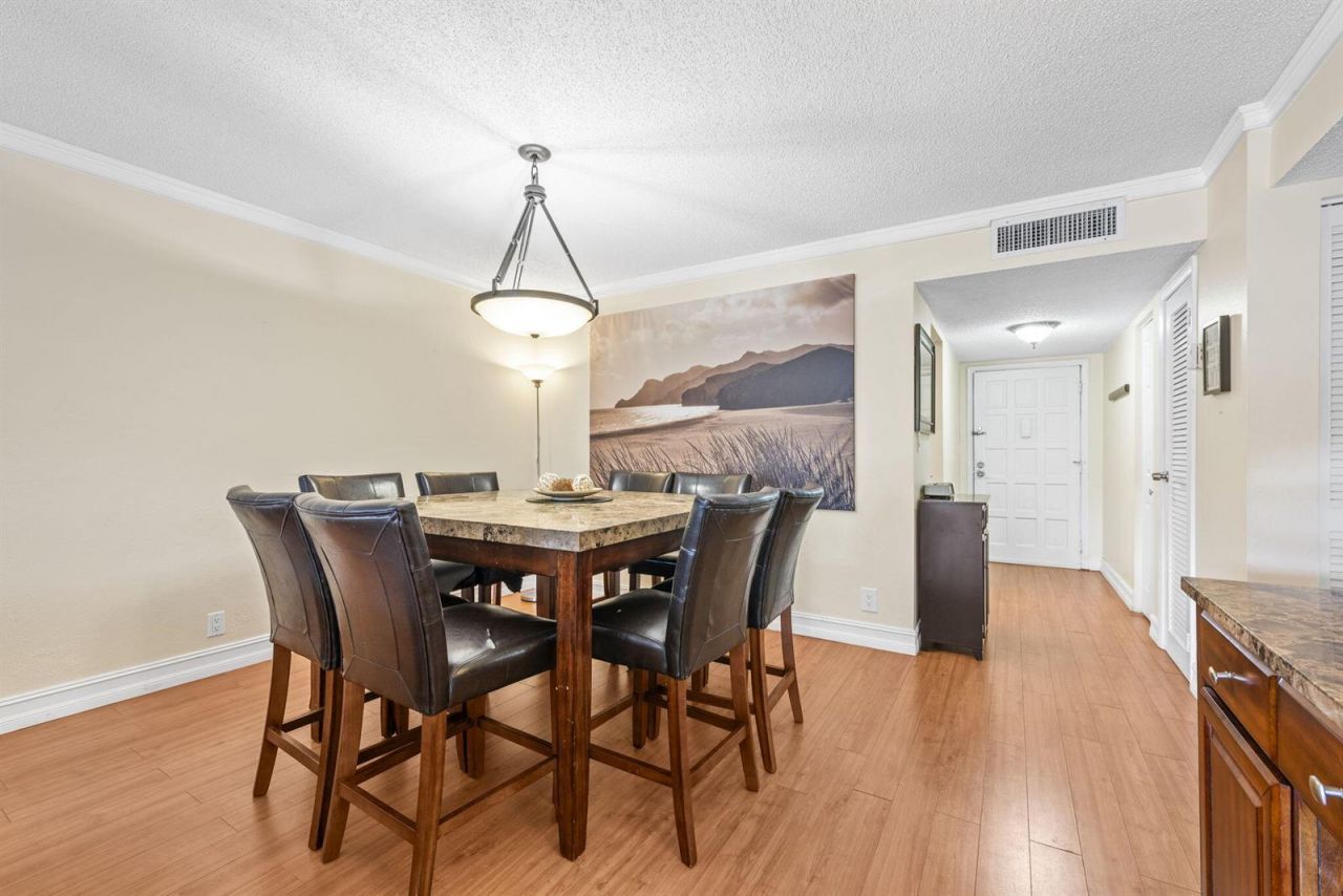 6300 S Falls Circle Drive , Unit 311, Lauderhill, FL 33319 Photo