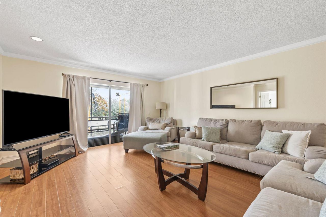 6300 S Falls Circle Drive , Unit 311, Lauderhill, FL 33319 Photo