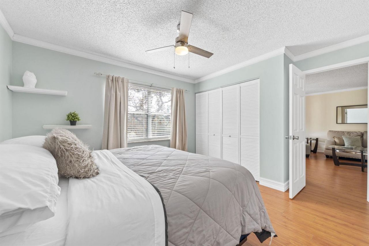 6300 S Falls Circle Drive , Unit 311, Lauderhill, FL 33319 Photo