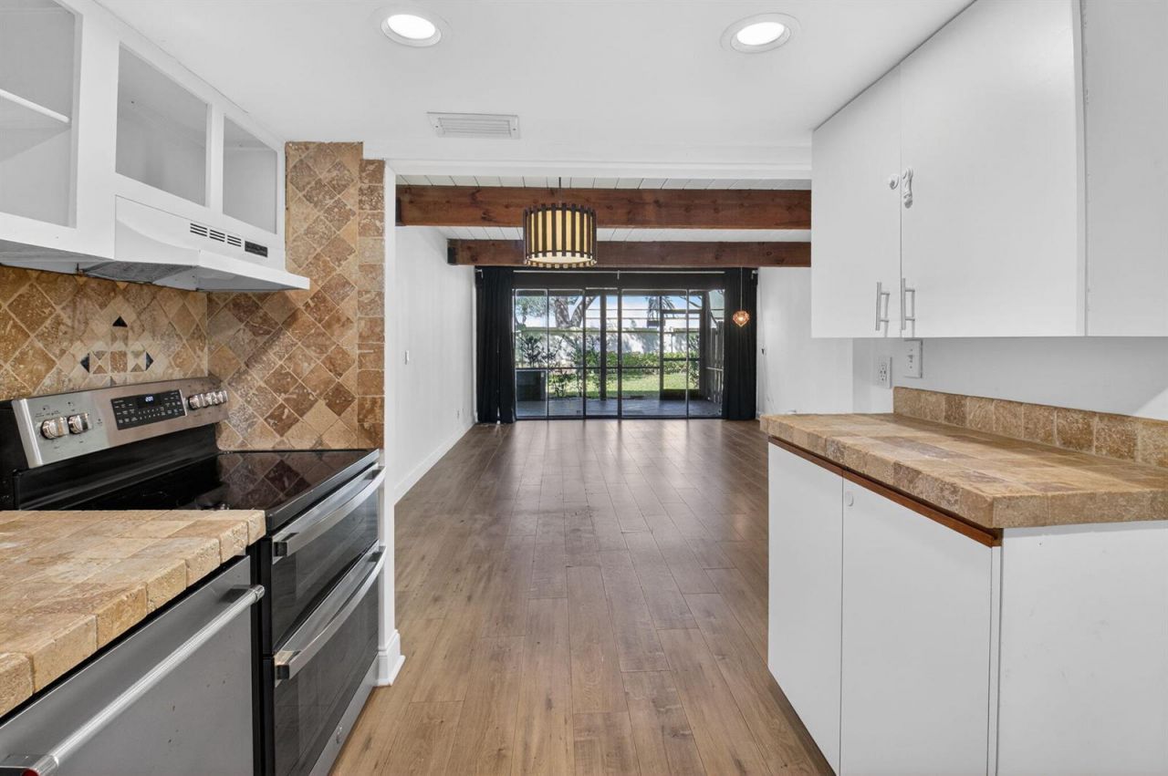4761 NW 2nd Avenue , Unit 301, Boca Raton, FL 33431 Photo
