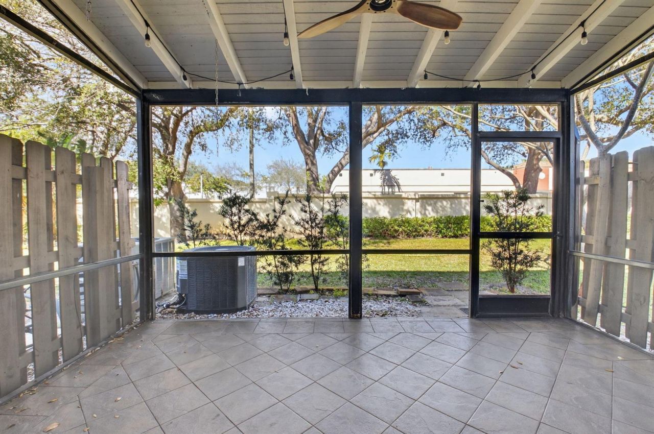 4761 NW 2nd Avenue , Unit 301, Boca Raton, FL 33431 Photo