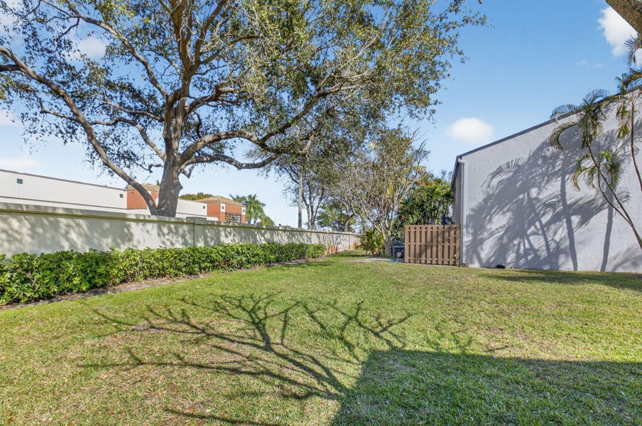 4761 NW 2nd Avenue , Unit 301, Boca Raton, FL 33431 Photo