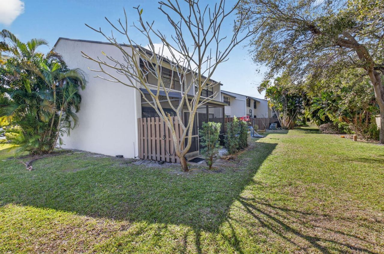 4761 NW 2nd Avenue , Unit 301, Boca Raton, FL 33431 Photo