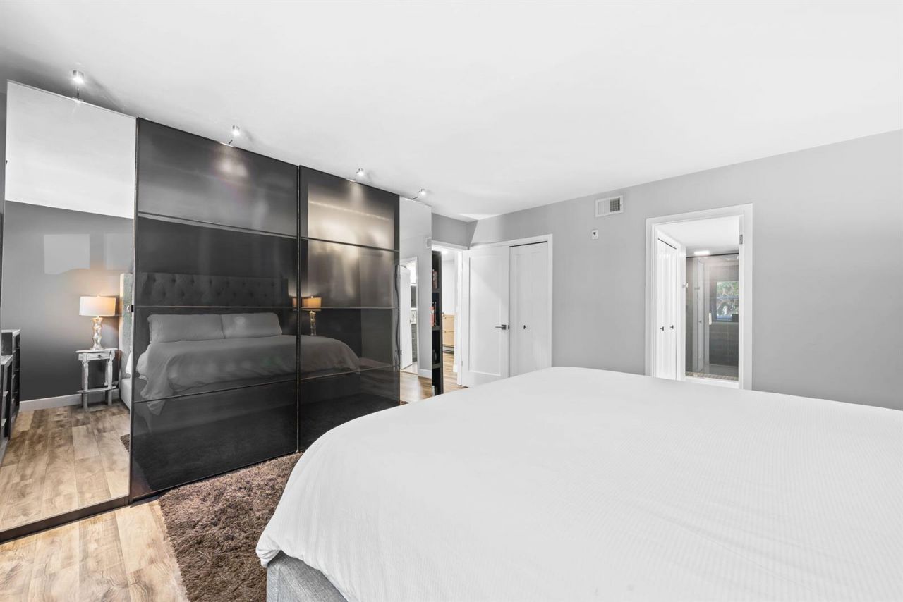 1881 Middle River Drive , Unit 206, Fort Lauderdale, FL 33305 Photo