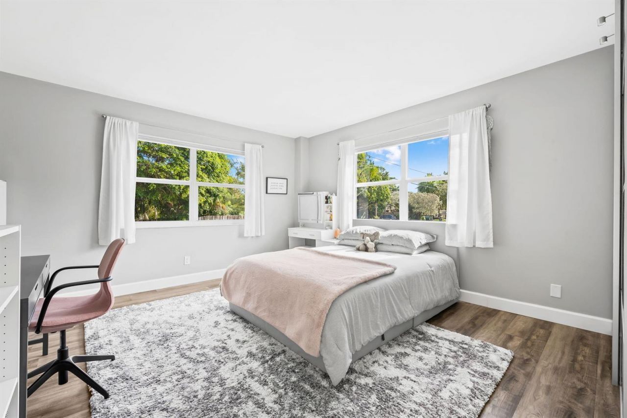 1881 Middle River Drive , Unit 206, Fort Lauderdale, FL 33305 Photo