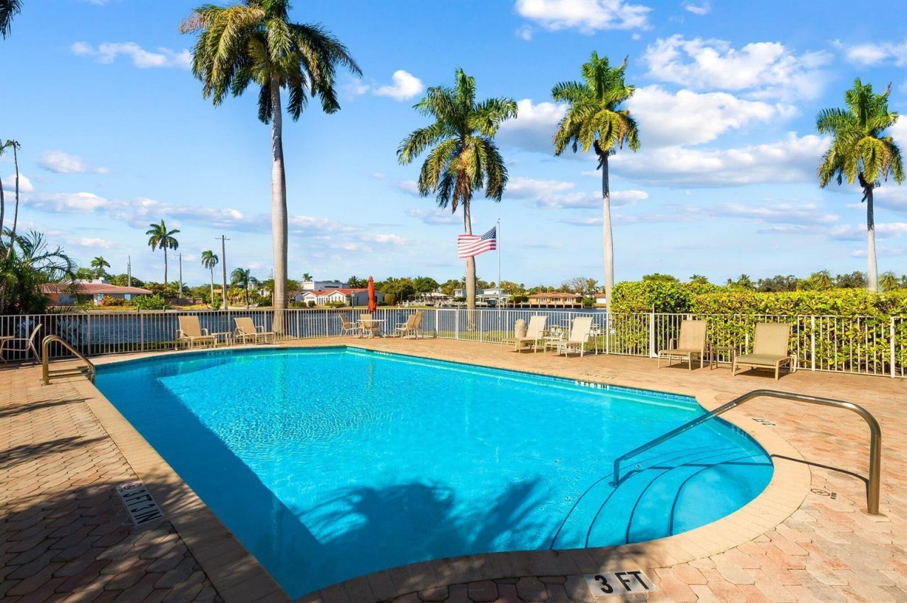 1881 Middle River Drive , Unit 206, Fort Lauderdale, FL 33305 Photo