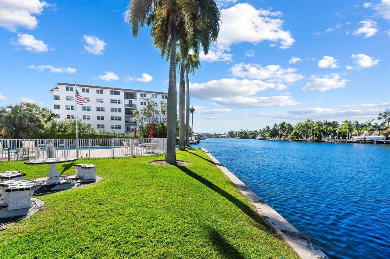 1881 Middle River Drive , Unit 206, Fort Lauderdale, FL 33305 Photo