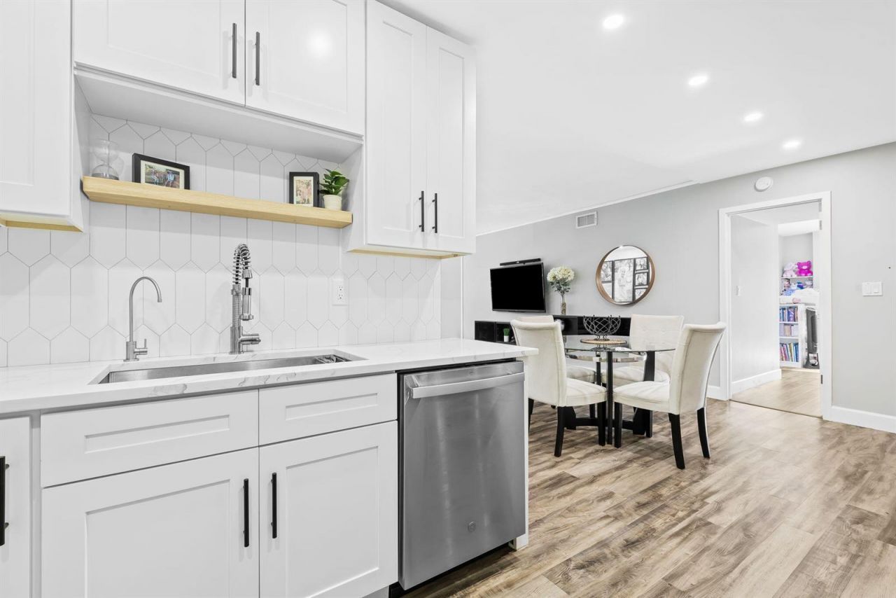 1881 Middle River Drive , Unit 206, Fort Lauderdale, FL 33305 Photo