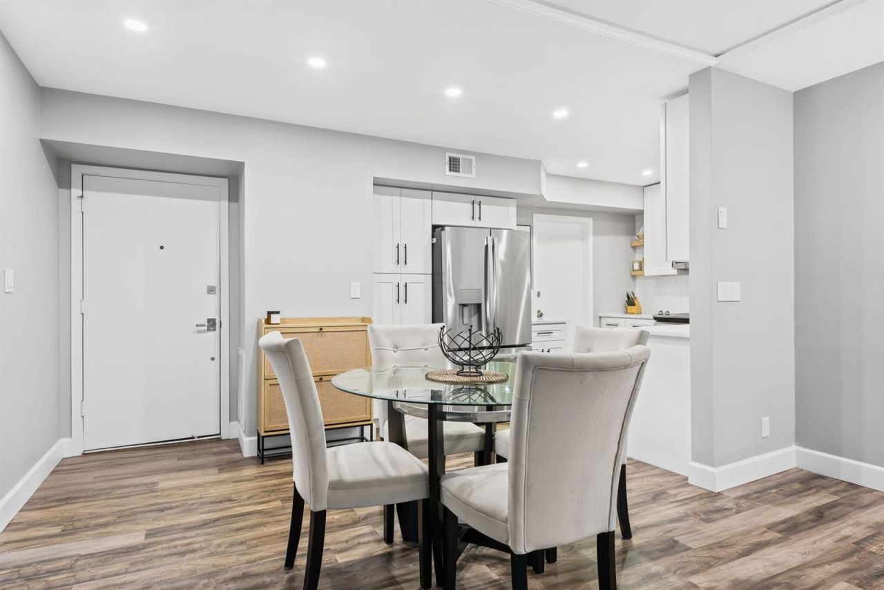 1881 Middle River Drive , Unit 206, Fort Lauderdale, FL 33305 Photo