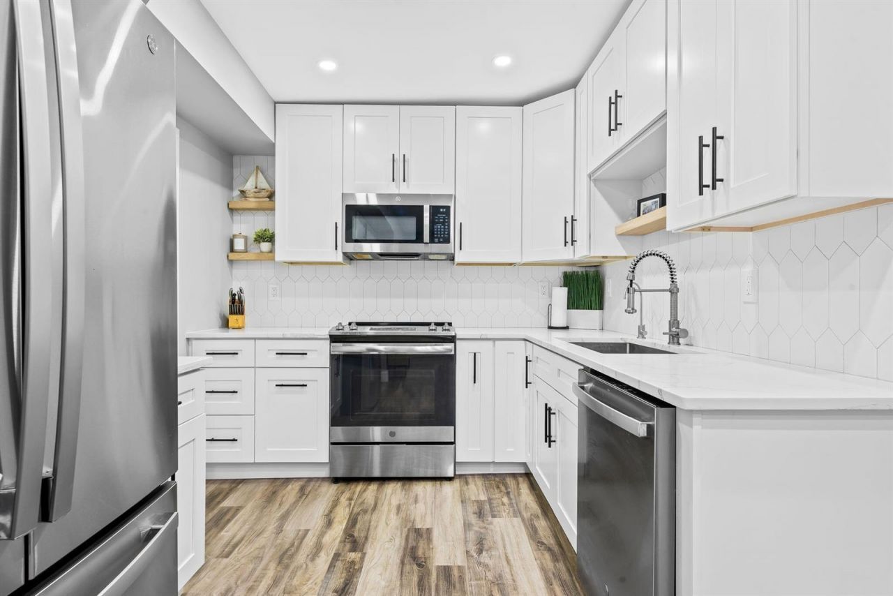1881 Middle River Drive , Unit 206, Fort Lauderdale, FL 33305 Photo