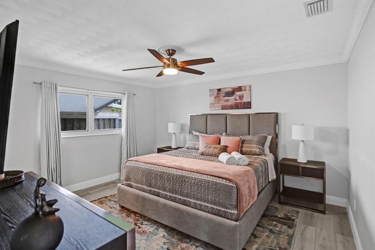 470 SE 4th Court , Pompano Beach, FL 33060 Photo