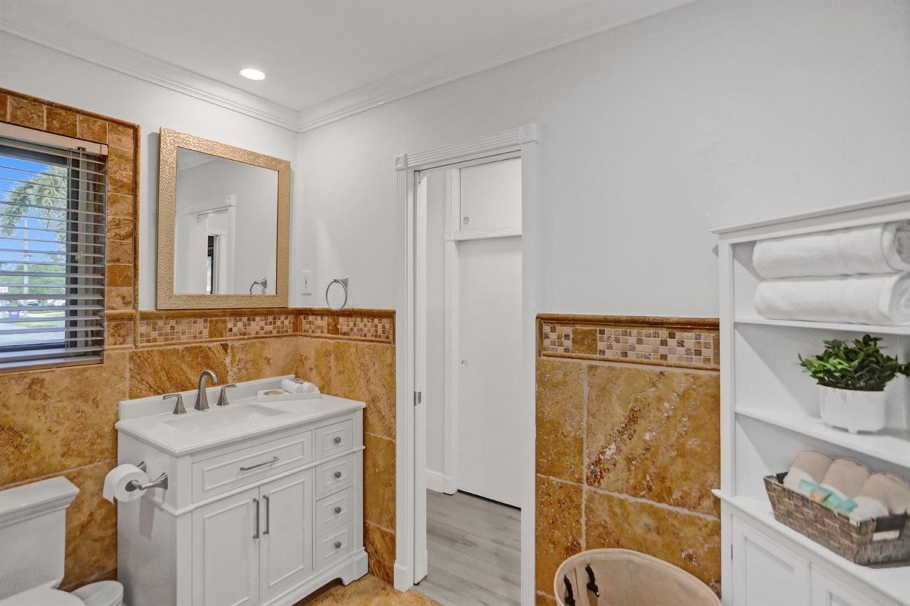 470 SE 4th Court , Pompano Beach, FL 33060 Photo