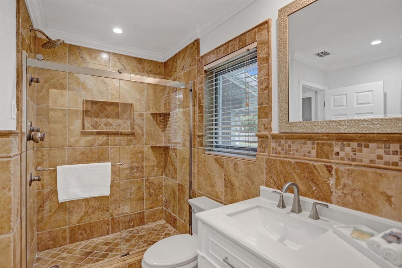 470 SE 4th Court , Pompano Beach, FL 33060 Photo